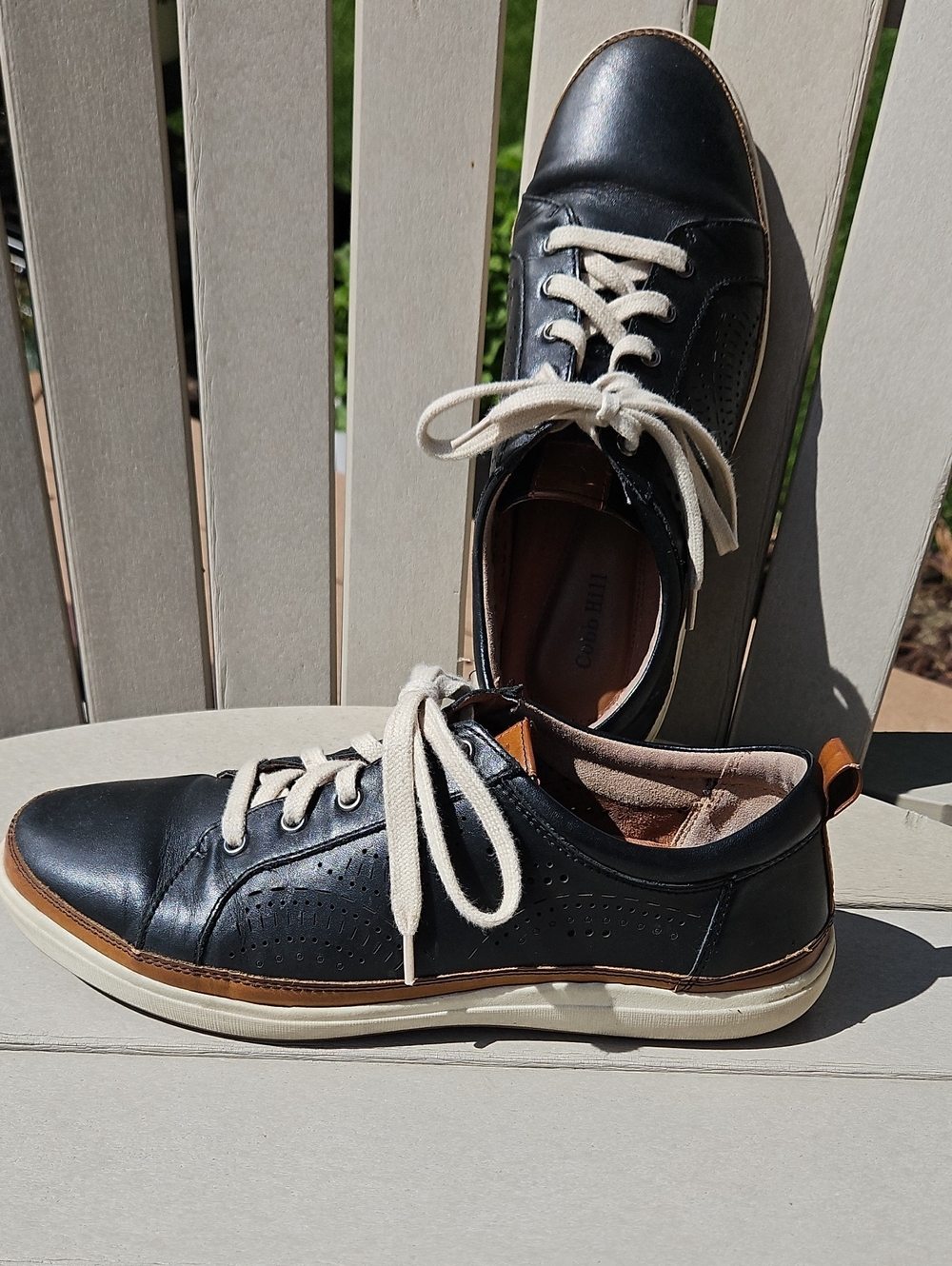 Cobb Hill Black Leather Lace-Up Sneakers with Brown Accent SIZE 9.5